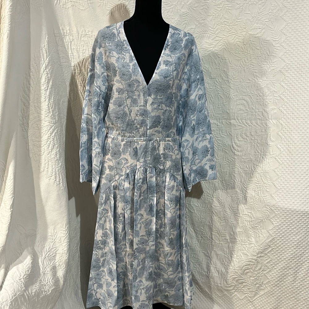 Vince dahlia print long sleeve dress, size medium, NWT